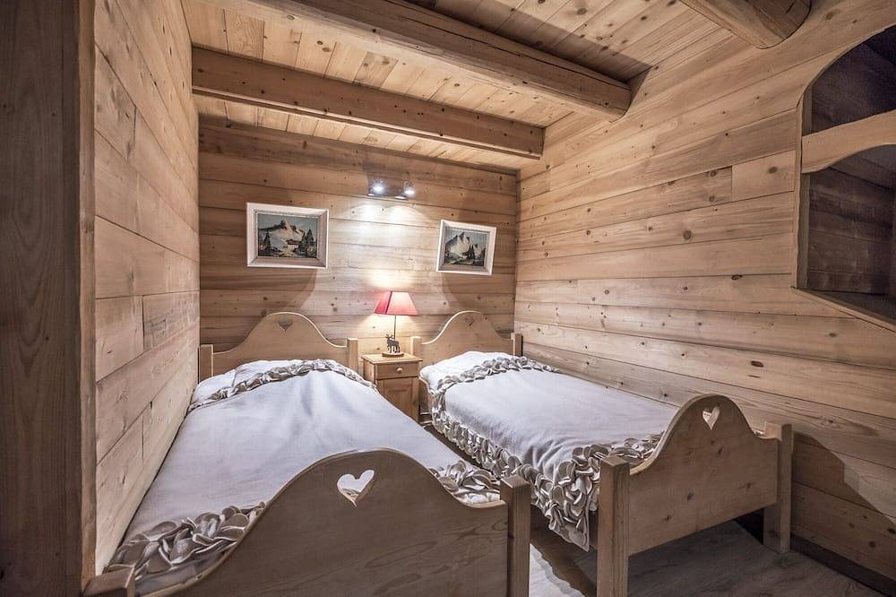 Chalet Farm La Laiterie 200m walking to ski lift Peisey-Vallandry Paradiski in Massif de la Vanoise