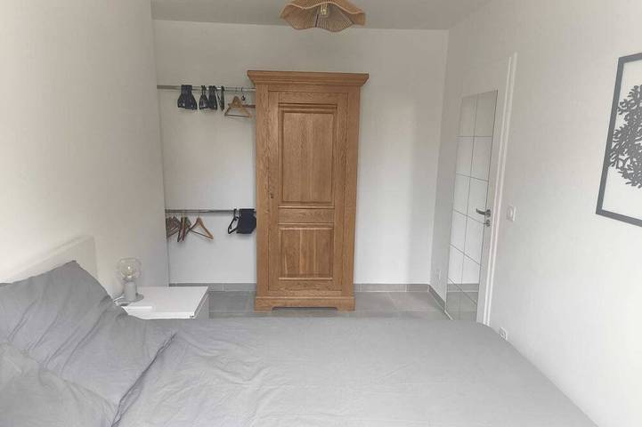 Location de vacances pour 9 personnes, avec jardin ainsi que terrasse et piscine à La Motte-d'Aigues - 2