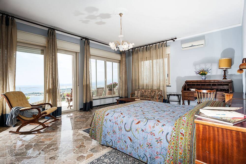 Residence Schuler - Appartement 'C' avec vue sur la mer et l'Etna in Taormina, Province de Messina