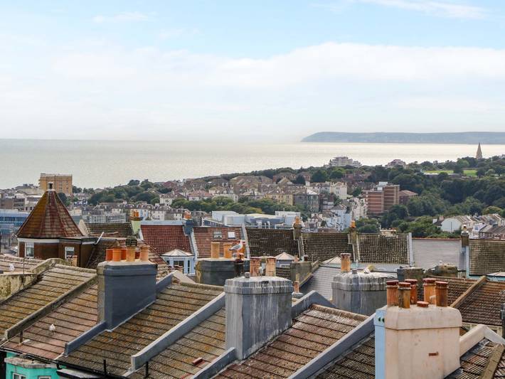 Gîte pour 10 personnes, avec jardin à Hastings - 2