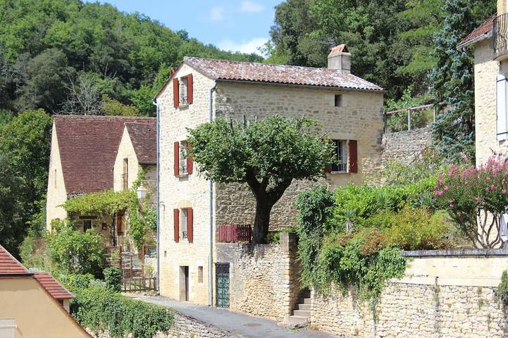 Maison de vacances pour 5 personnes, avec Jacuzzi ainsi que Terrasse et Jardin à La Roque-Gageac