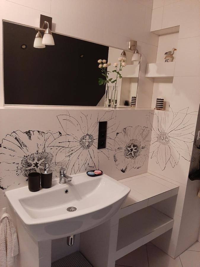 Cały apartament wypoczynkowy, Apartament wakacyjny dla 4 osób z ogród in Tarnowskie Góry, Śląsk