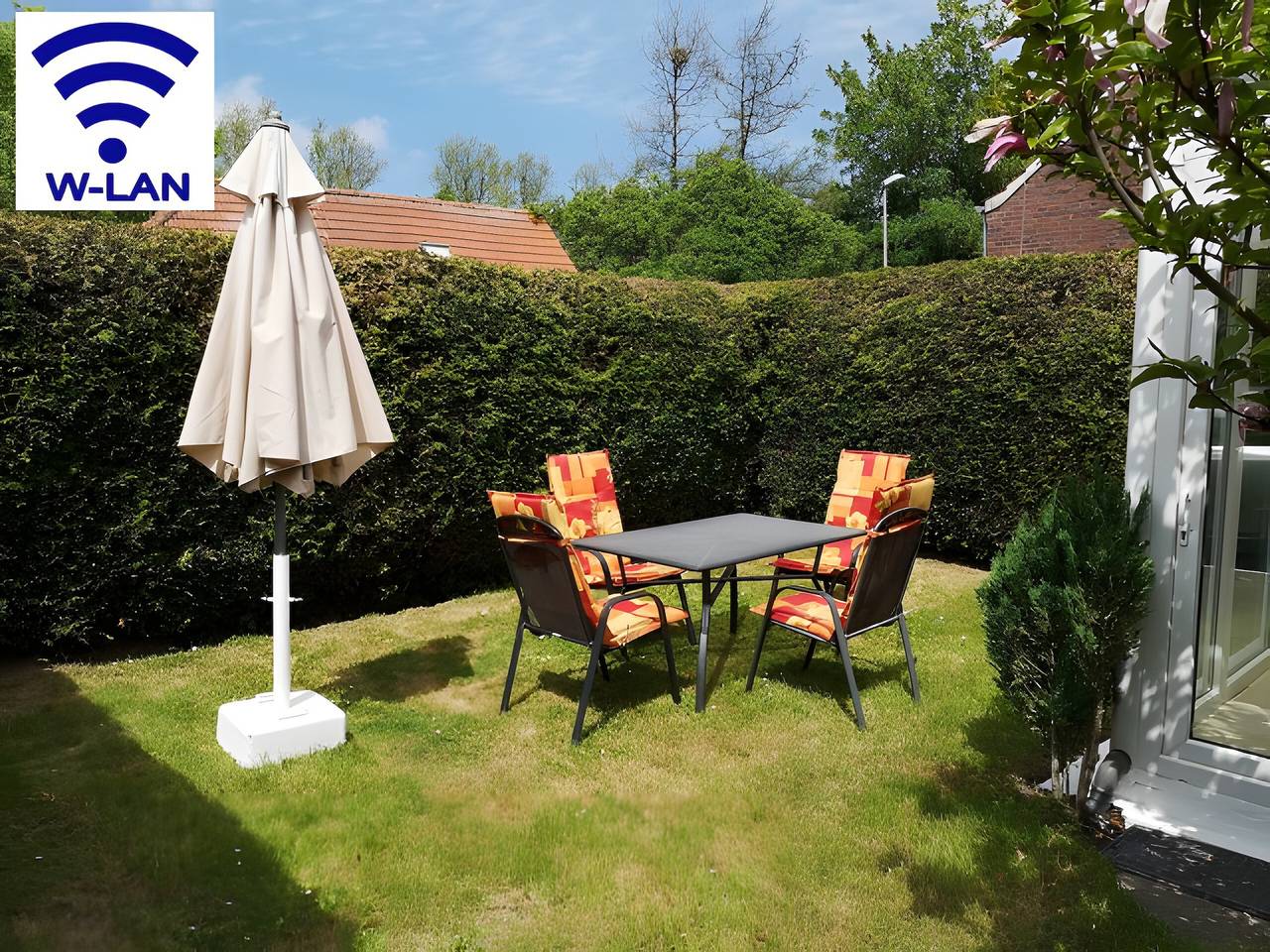 Ganze Wohnung, Ferienwohnung 'Sonnenschein' mit privatem Garten und Wi-Fi in Altfunnixsiel, Wittmund