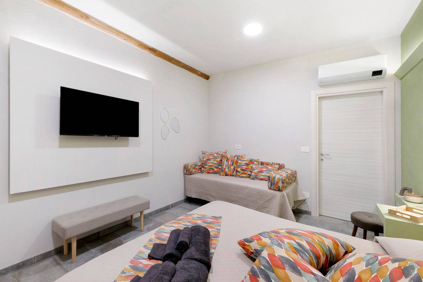 Farmhouse 'Al Campo Del Nocciolo Agriturismo' with Mountain View, Wi-Fi and Air Conditioning in Busca, Cuneo Province