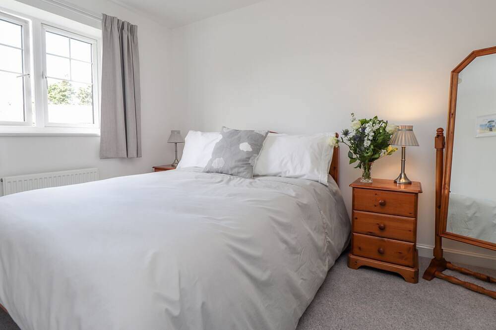 60 Galley Hill View, family friendly, with a garden in Bexhill-On-Sea in Bexhill, East Sussex