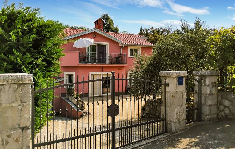 Appartement de vacances entier, Charmant appartement de deux chambres avec terrasse, situé près de Kraljevica et de la côte in Kraljevica, Primorje-Gorski Kotar