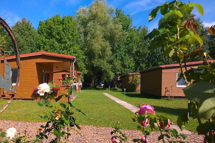 Ferienhaus mit Kamin am Achterwasser in Lütow in Lütow, Usedomer Norden