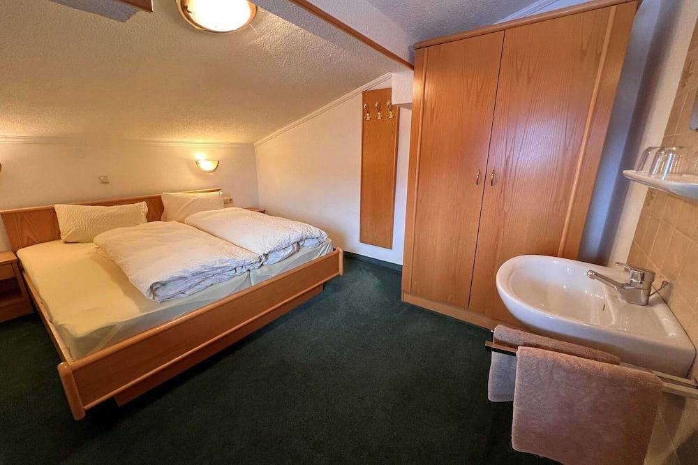 Angenehme Wohnung in einem Ferienhaus für 6 Gäste mit  W-Lan, Tv, Balkon und Panoramablick in Mittersill, Pinzgau