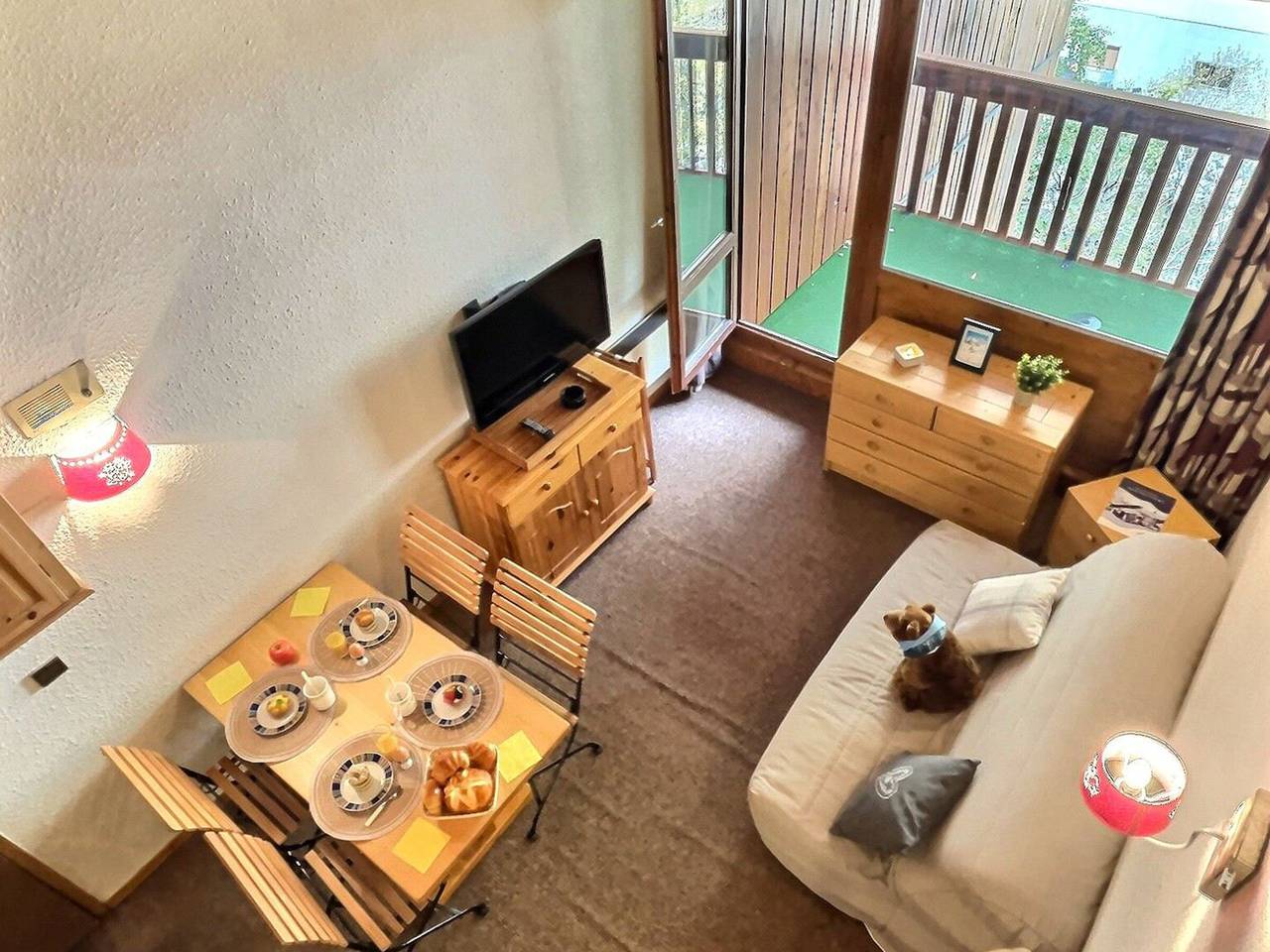 Gehele studio, Loft studio in Val d'Isère for 3 people with pets allowed & covered parking in Val-d'Isère, Vanoise Nationaal Park