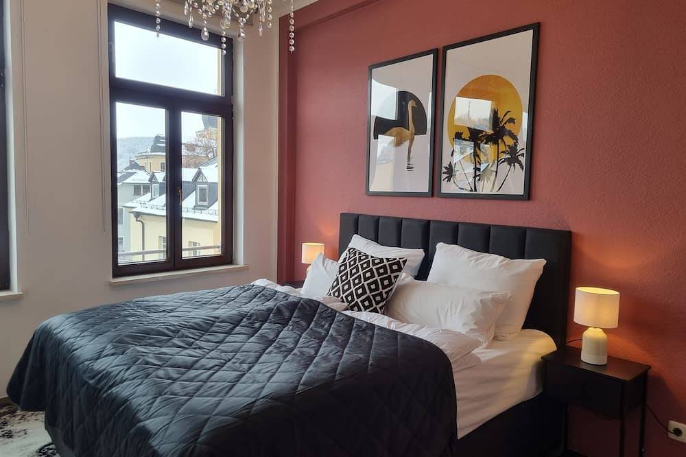 Ganze Wohnung, Maremar Apartments | Design Maisonette | Altstadt | Boxspringbett | Arbeitsplatz in Greiz, Region Greiz