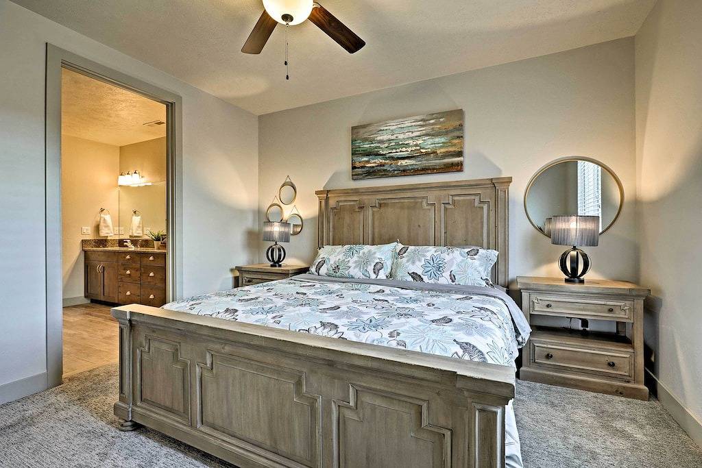 Luxuriöses Ferienhaus mit Party Deck & Whirlpool! in Santa Clara (UT), Zion Nationalpark