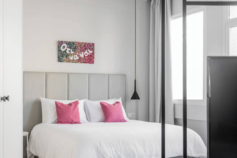 Entire apartment, Plaka Stylish & Fully Equipped Apartment in Central Section of Athens, Athens