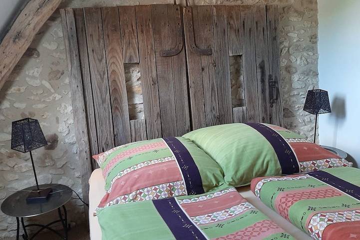 Location de vacances pour 6 personnes, avec jardin et piscine à Pressignac-Vicq - 3