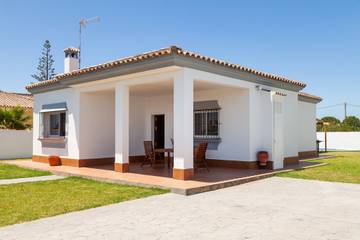 Vacation House for 6 Guests in Chiclana de la Frontera, Andalusia, Picture 3