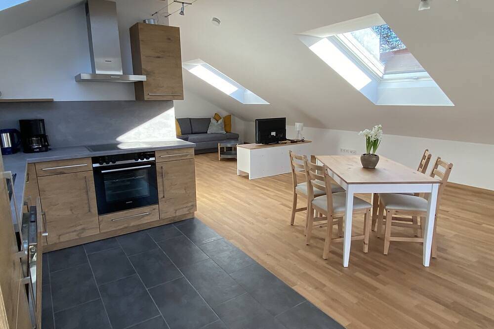 Ganze Wohnung, Ferienwohnung \"am Seeufer\" in Ambach Gemütlich Heimelig in Münsing, Starnberger See