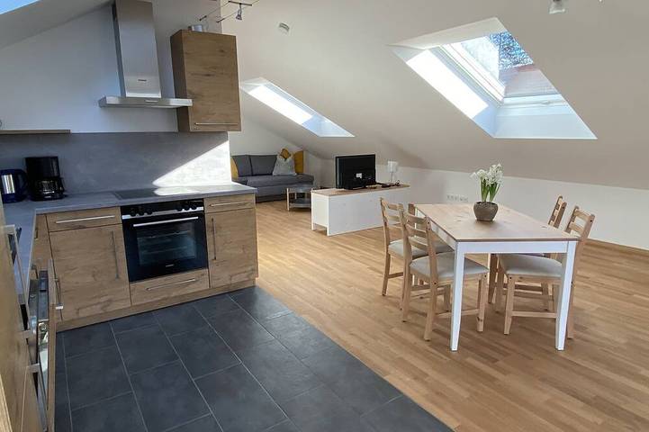Ferienwohnung für 3 Personen, mit Balkon in Münsing