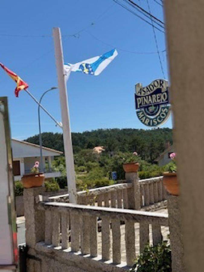 Casa de huéspuedes para 3 personas, con jardín y vistas, Se admiten mascotas en Sanxenxo