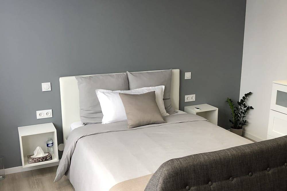 Geheel appartement, The Green cocoon: Above the Alsatian vineyard in Trois-Épis, Turckheim