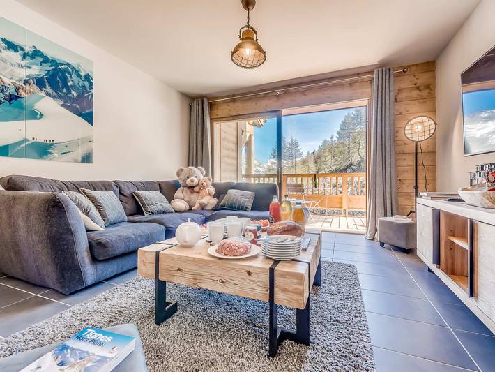 Location de vacances pour 8 personnes, avec Balcon et Jacuzzi ainsi que Piscine et Sauna à Tignes