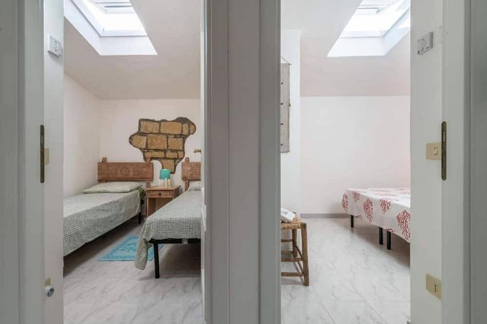 Ganze Wohnung, Schöne Wohnung für 4 Personen mit Klimaanlage,  W-Lan und Tv in Carloforte, Sulcis Iglesiente