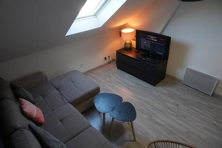 Gîte pour 6 personnes, avec terrasse dans Beuvrages