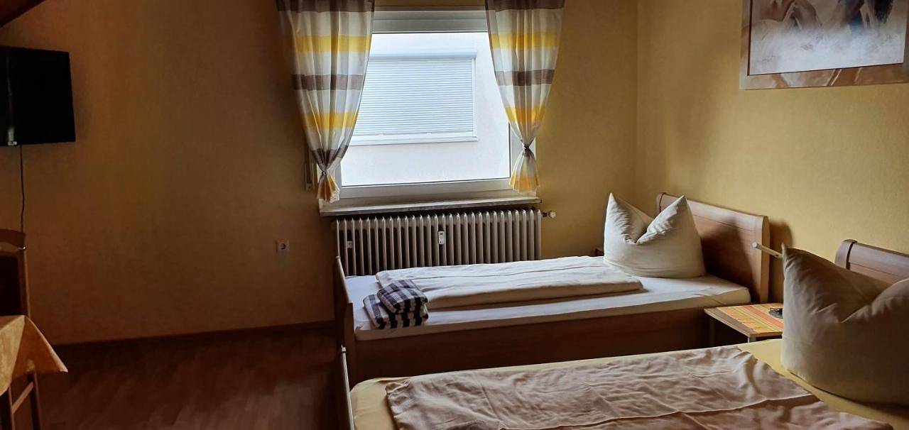 Ganze Ferienwohnung, Gästehaus Eissler in Bruchsal, Kraichgau