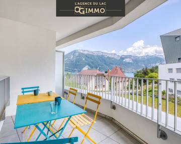 Ferienwohnung für 4 Personen, mit Seeblick und Terrasse in Annecy