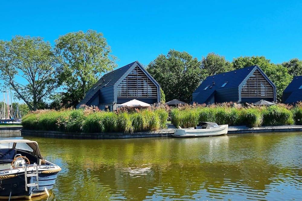 Villa in Balk mit privatem Steg am Slotermeer in Balk, Ijsselmeer