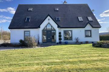 Ferienhaus für 14 Personen, mit Garten und Terrasse in County Clare