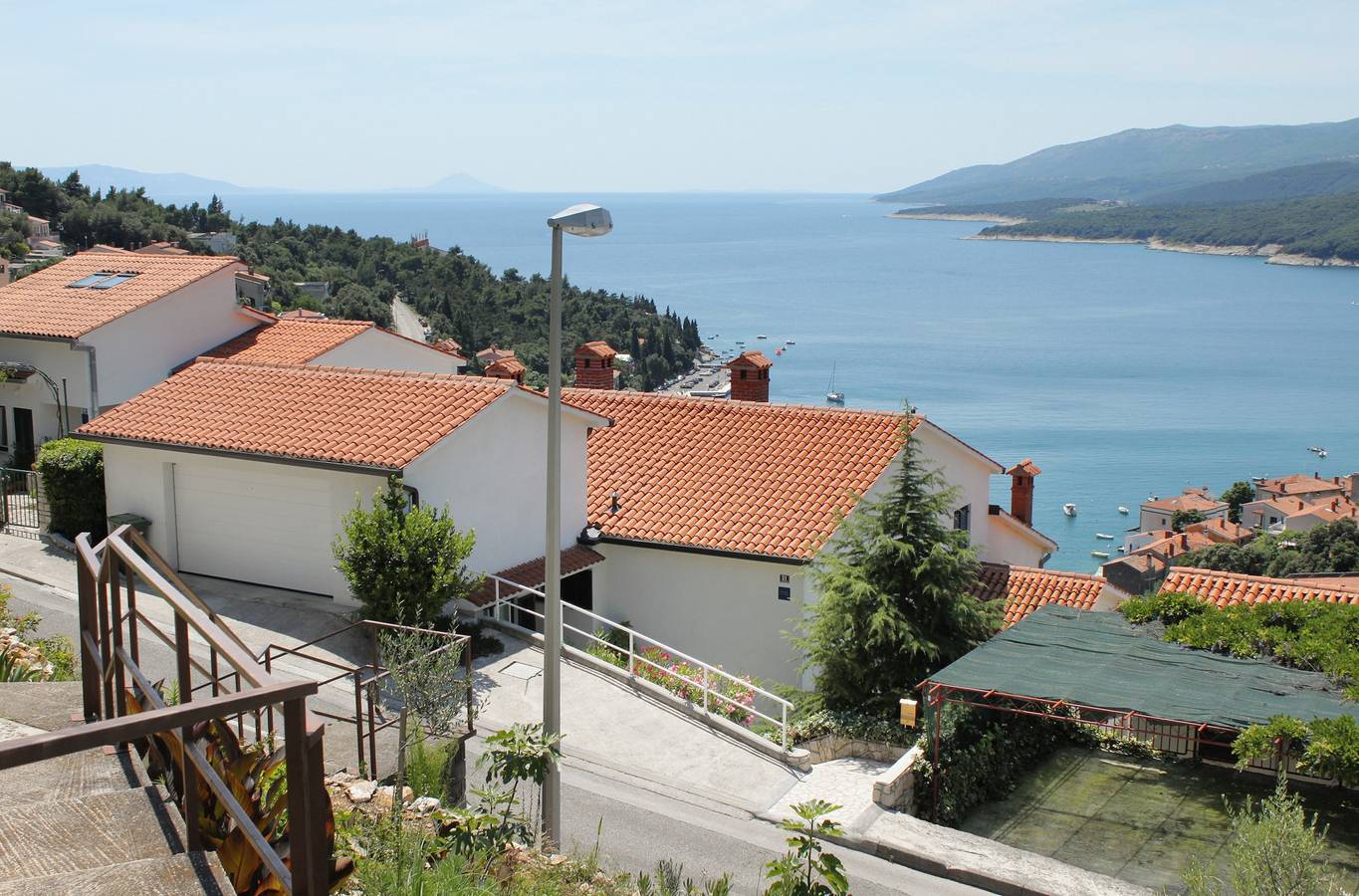 Ganze Wohnung, 2-Zimmer-Ferienwohnung mit Terrasse und Meerblick Rabac, Labin A-2340-a in Rabac, Labin-Rabac