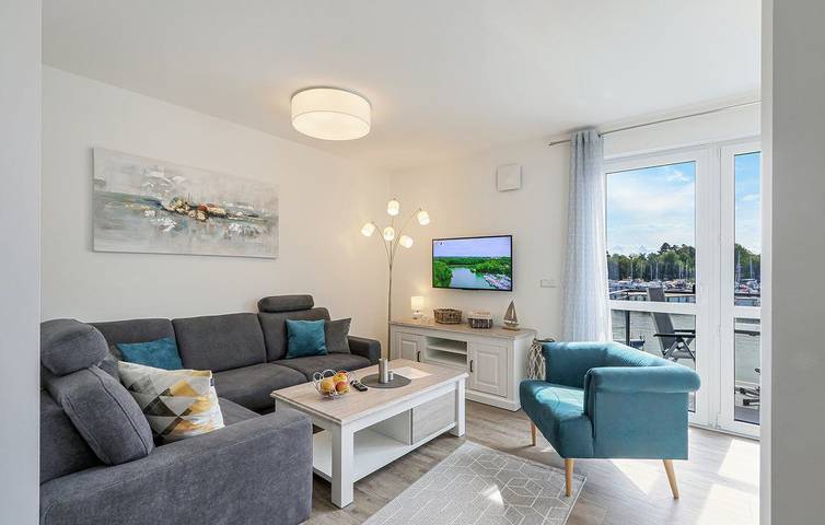 Ferienwohnung für 4 Personen, mit Seeblick und Balkon in Rechlin