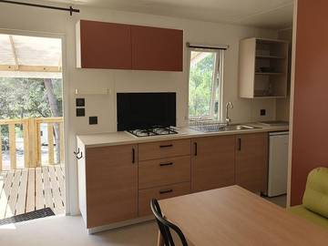 Camping pour 4 Personnes dans Puyloubier, Région d'Aix-en-Provence, Photo 2