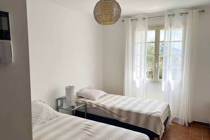 Location de vacances pour 10 personnes dans Plage de Scodi-Neri - 3