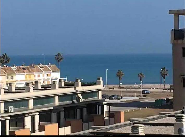 Apartamento para 5 personas, con Balcón y Terraza además de Jardín y Piscina para niños en El Puig