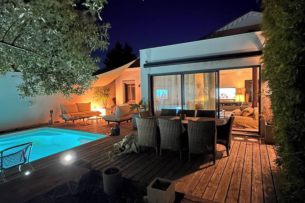 Luxury villa for rent in Balaruc les Bains in Balaruc-les-Bains, Côte d'Améthyste