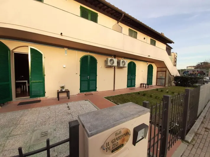 Bed and breakfast per 3 persone, con panorama e giardino - 1