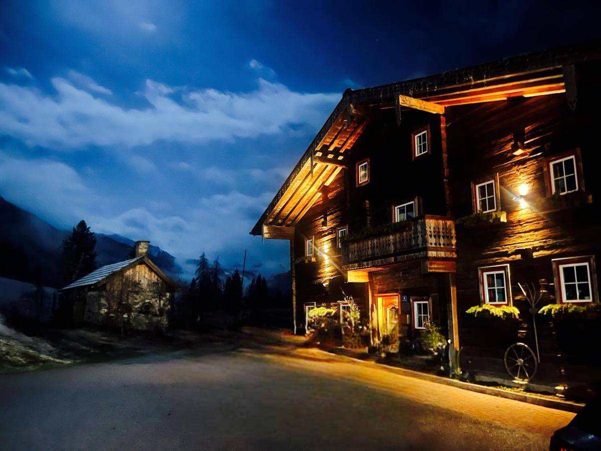 Ganze Wohnung, Two-Bedroom Apartment with Balcony in Untertauern, Ski Amadé