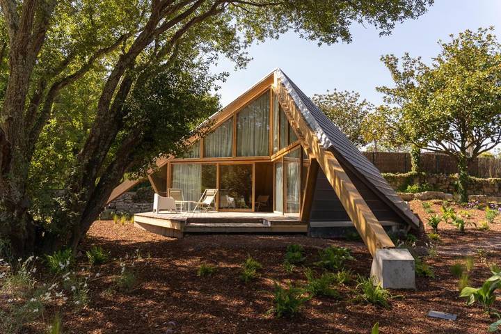 Camping para 4 personas, con jacuzzi además de terraza y jardín en Provincia de Pontevedra
