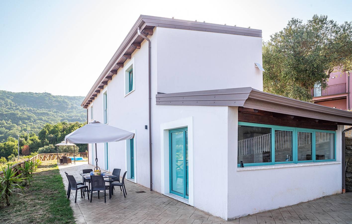 Gemütliches 150qm Apt mit Pool, Parkplatz & WiFi, 1km nach Perdifumo in Perdifumo, Cilento