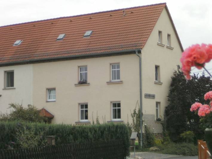 Ferienhaus für 6 Personen, mit Garten und Pool, mit Haustier in Grimma