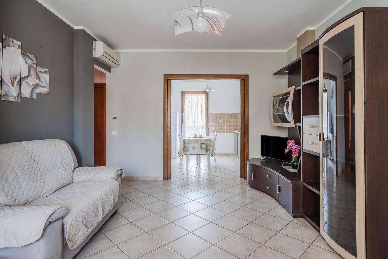 Ganze Wohnung, Ferienwohnung für 2 Personen mit Garten in Sestu, Campidano