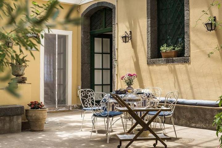 B&b per 4 persone, con giardino e terrazza nonché panorama, con animali domestici in Acireale