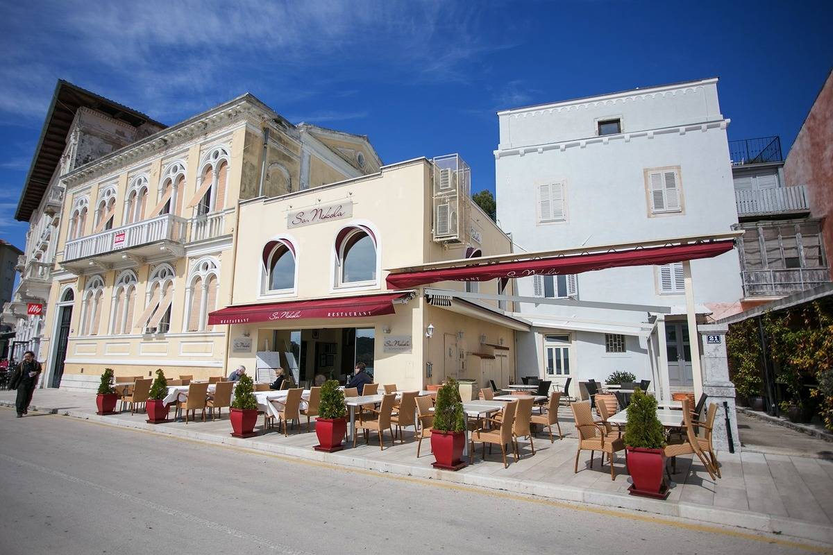 Ganze Wohnung, Ferienwohnung Nikola mit Meerblick in Poreč, Grad Poreč