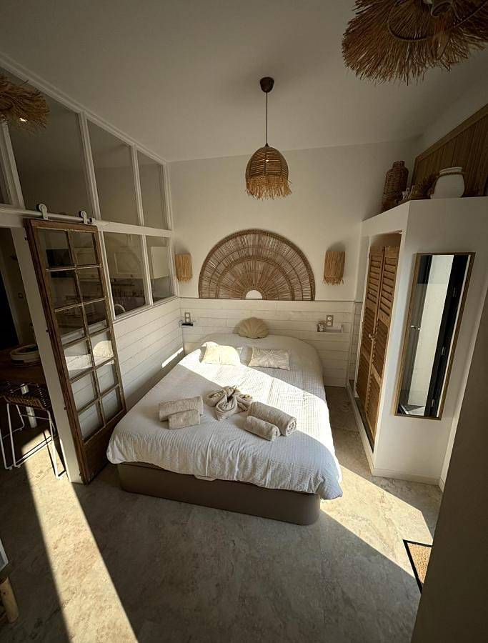 Location de vacances pour 2 personnes, avec terrasse à Groffliers - 2