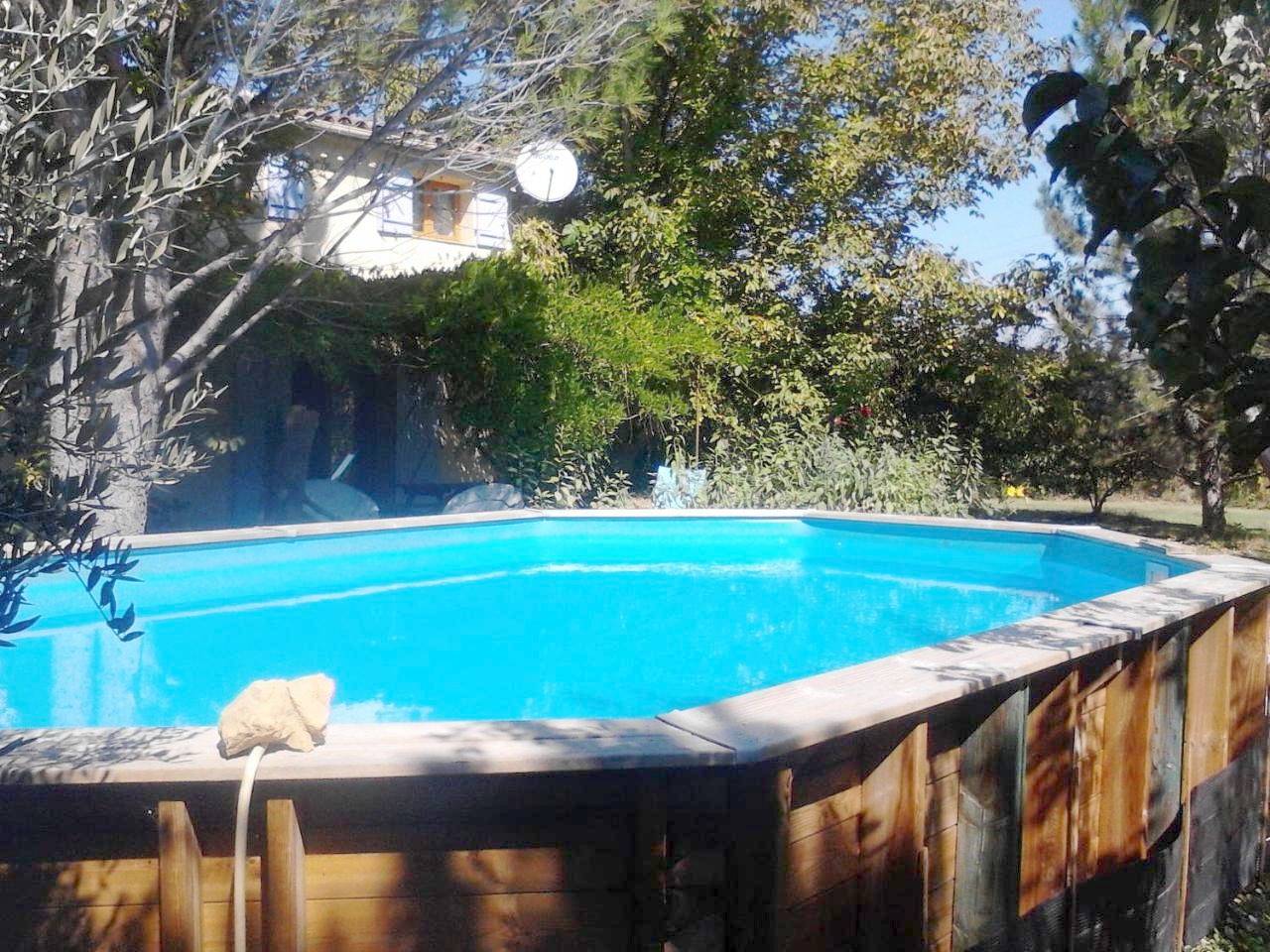 Two-Bedroom Cottage (4-6 Adults) in Correns, Région de Brignoles