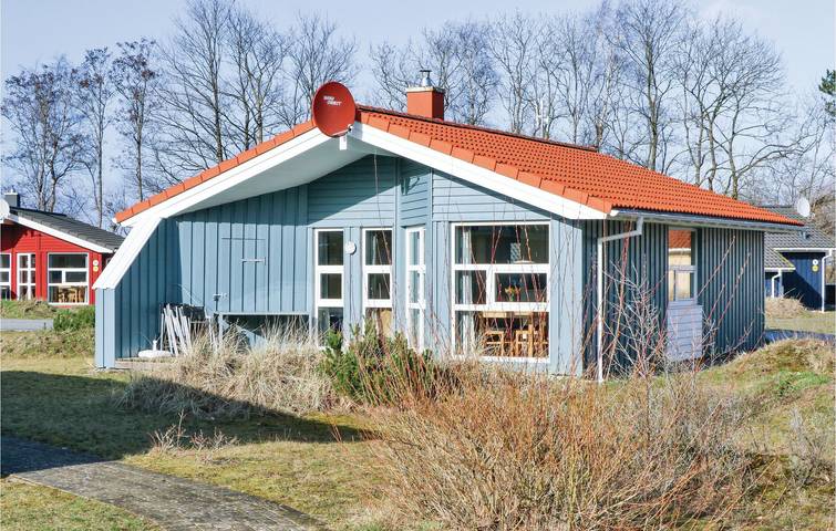 Ferienhaus für 6 Personen, mit Sauna und Terrasse sowie Garten in Priwall