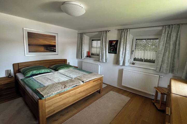 Ganze Wohnung, Stammhaus 100qm für max. 4 Pers. mit zwei Schlafzimmern in Obing, Landkreis Traunstein
