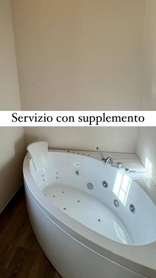 Chambre d’hôte pour 3 personnes, avec balcon et jacuzzi à San Severo - 2