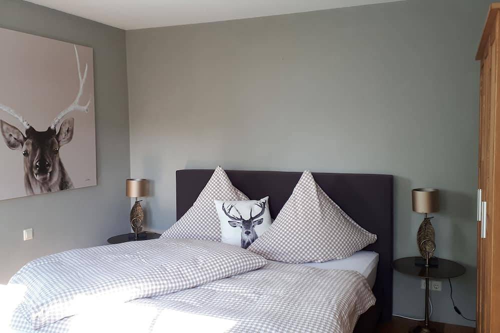 Ganze Wohnung, Ferien in der stilvoll eingerichteten \"Hirschwohnung\" mit Aussicht ins Grüne in Winterstetten, Leutkirch im Allgäu