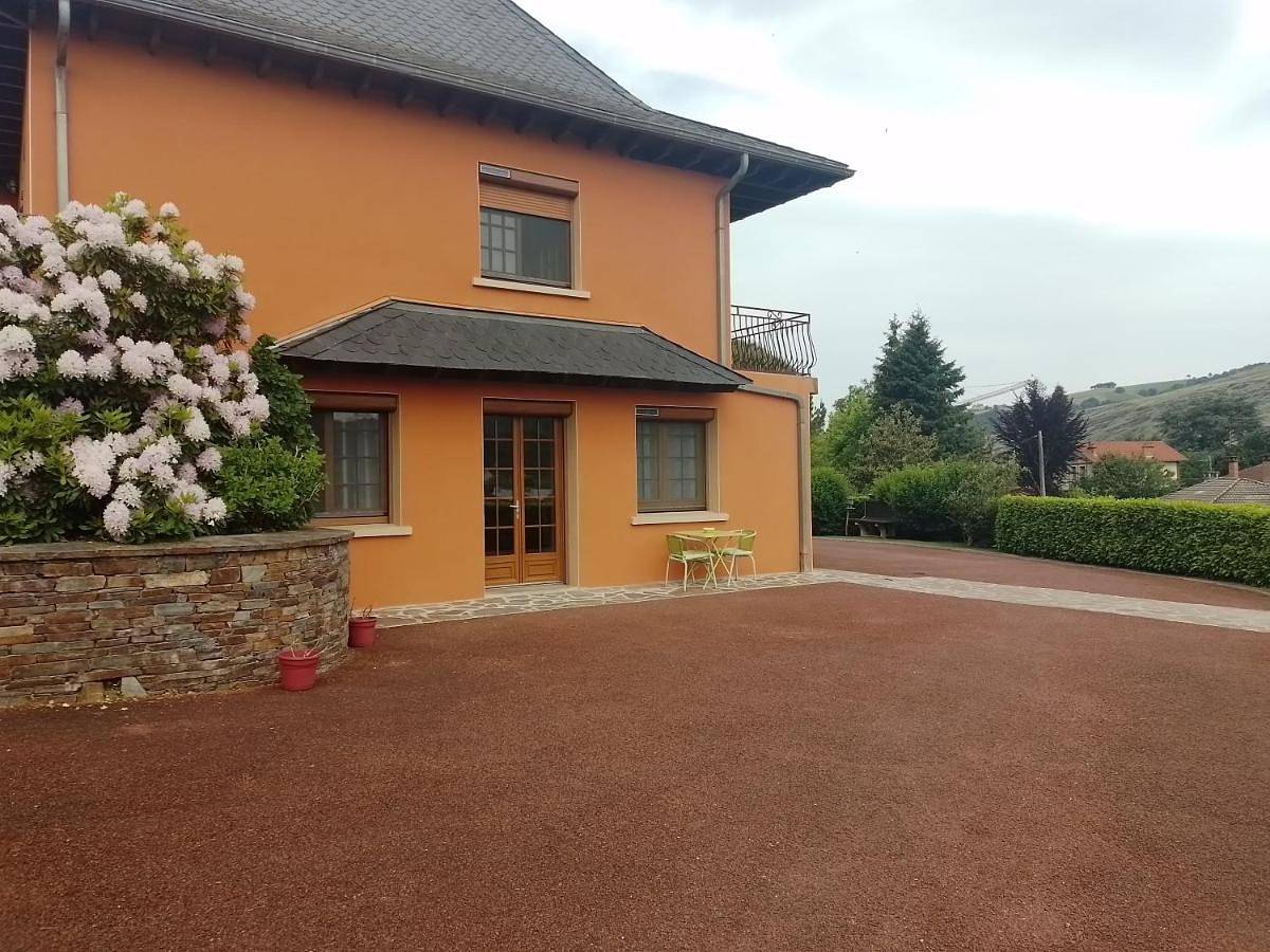 One-Bedroom House in Firmi, Aveyron